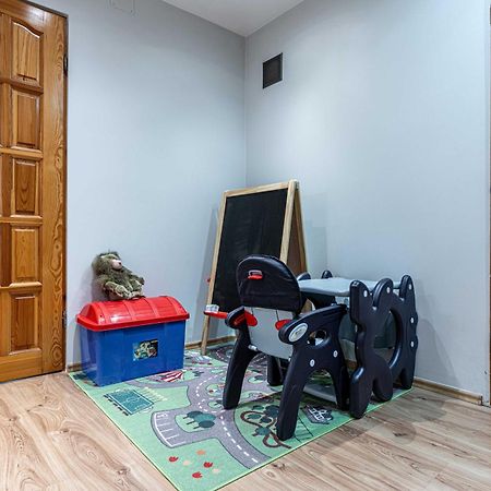 Spora Chata Nowy Targ Exterior foto